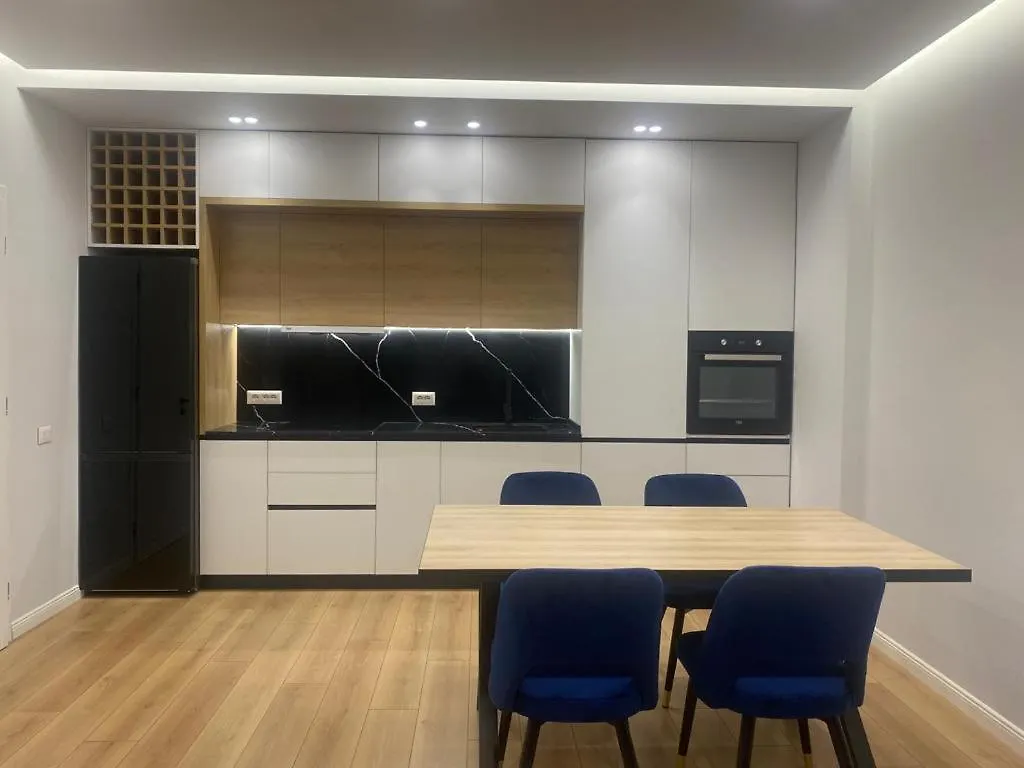 8Th Floor Luxury Apartament 地拉那 公寓