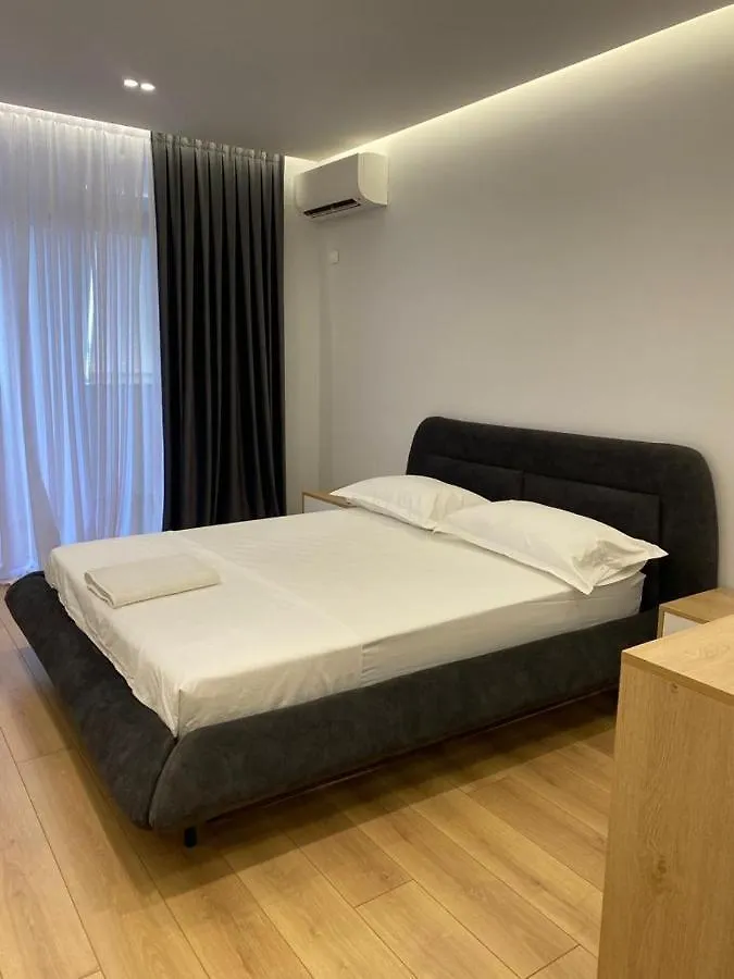 公寓 8Th Floor Luxury Apartament 地拉那